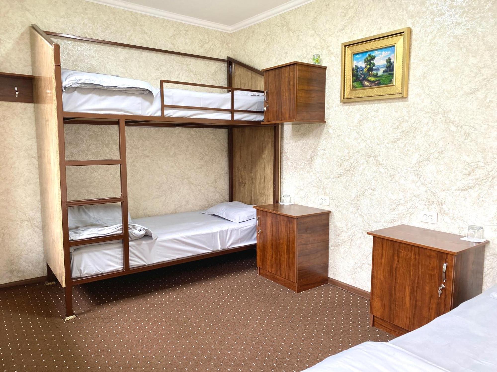 Guest House Evergreen Marghilon Buitenkant foto